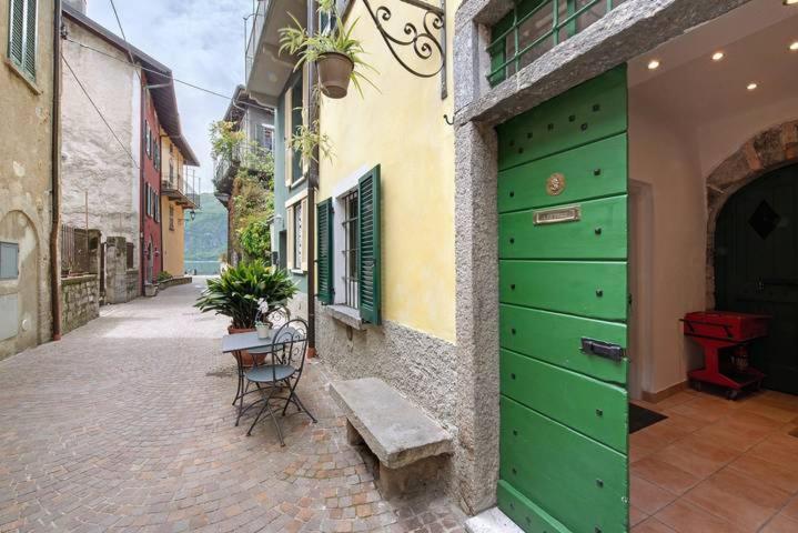 Le Coccinelle Home Манделло-дель-Ларио Экстерьер фото